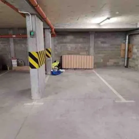 Nowoczesne 40m2, 2 Pokoje, Hala Garazowa, Balkon, Widok Na Διαμέρισμα