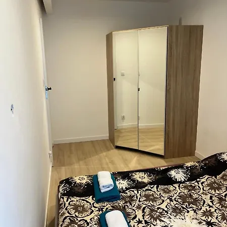 Διαμέρισμα Nowoczesne 40m2, 2 Pokoje, Hala Garazowa, Balkon, Widok Na *