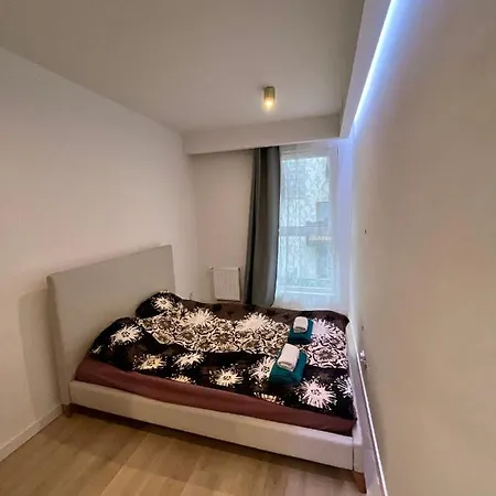 Διαμέρισμα Nowoczesne 40m2, 2 Pokoje, Hala Garazowa, Balkon, Widok Na Γκντίνια